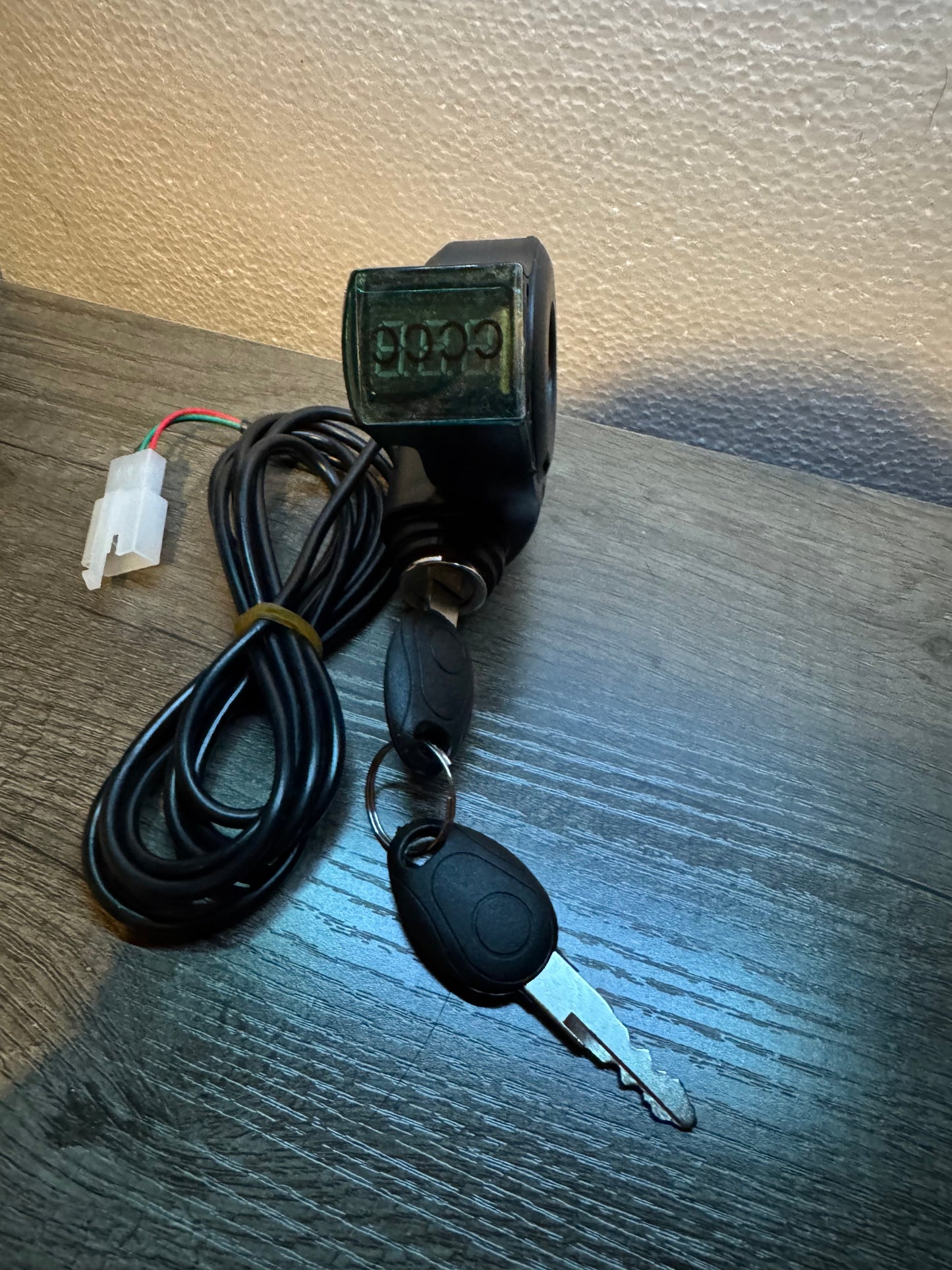 VOLT METER KEY SWITCH