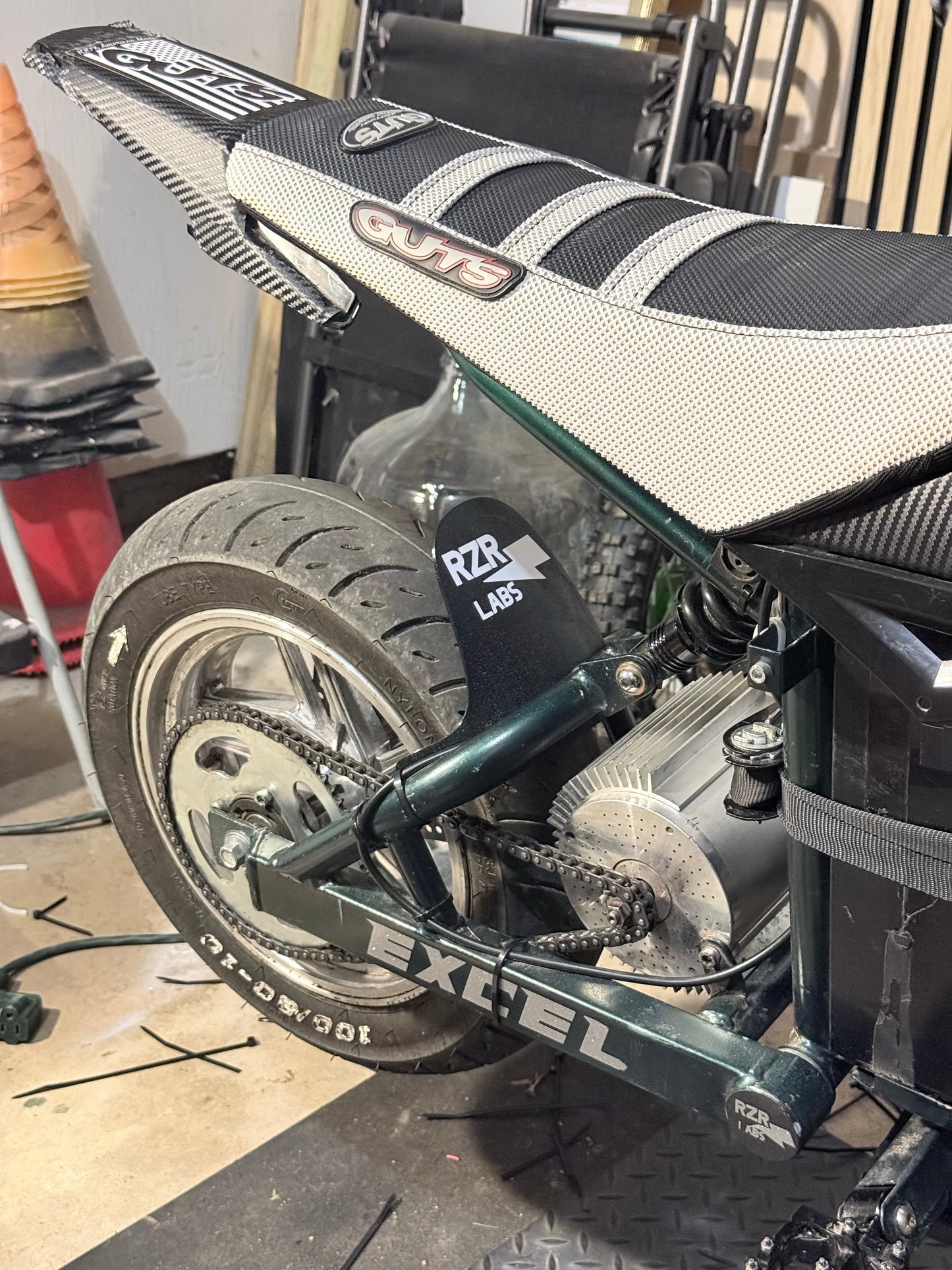 V2.0 Razor Mud Guard - Motowatts