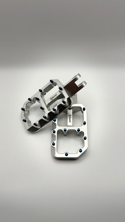 Razor Wide Style Pegs - Motowatts