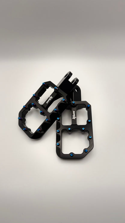 Razor Wide Style Pegs - Motowatts