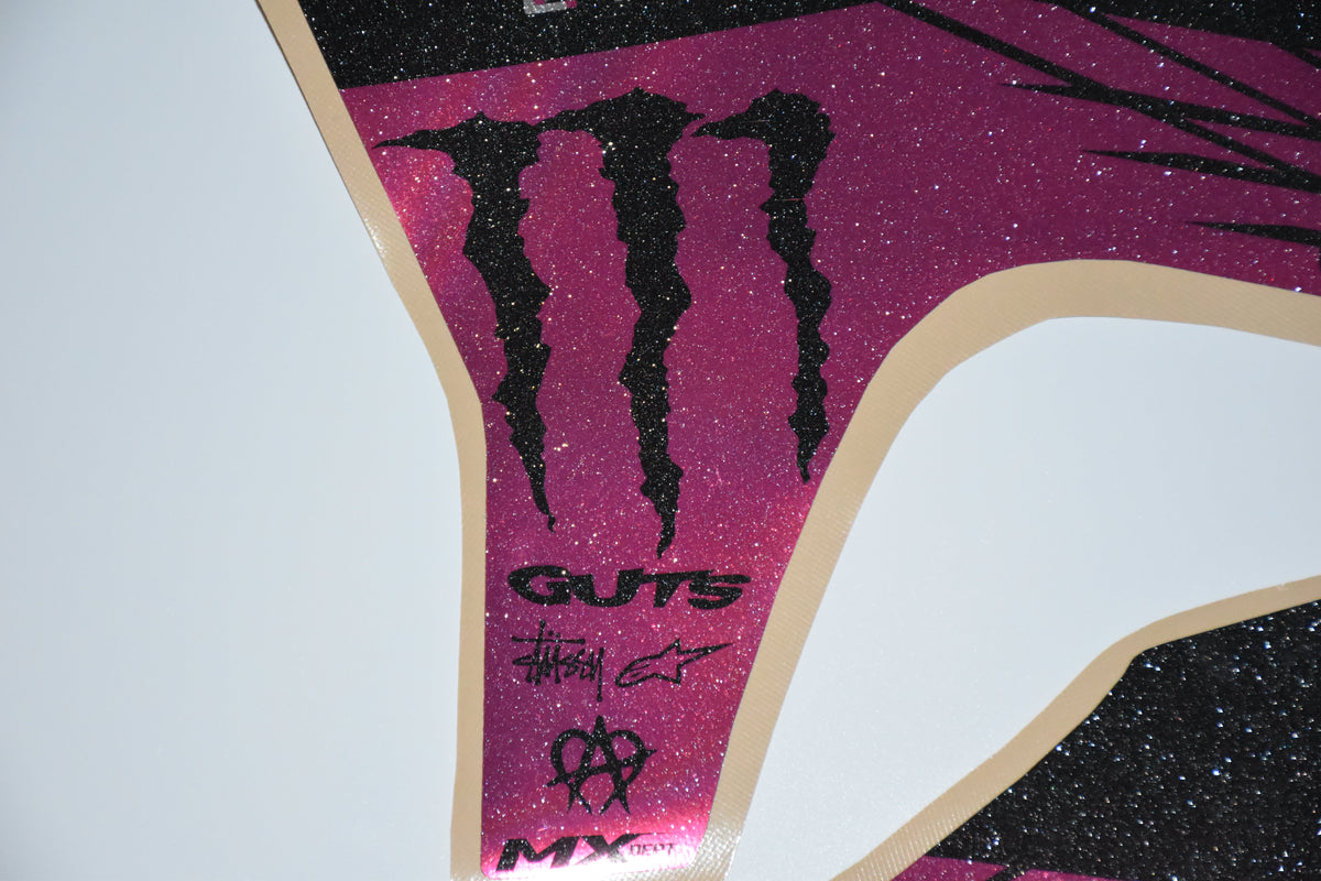 Ripped Monster Razor SX500 graphics kit – metallic sparkle finish detail