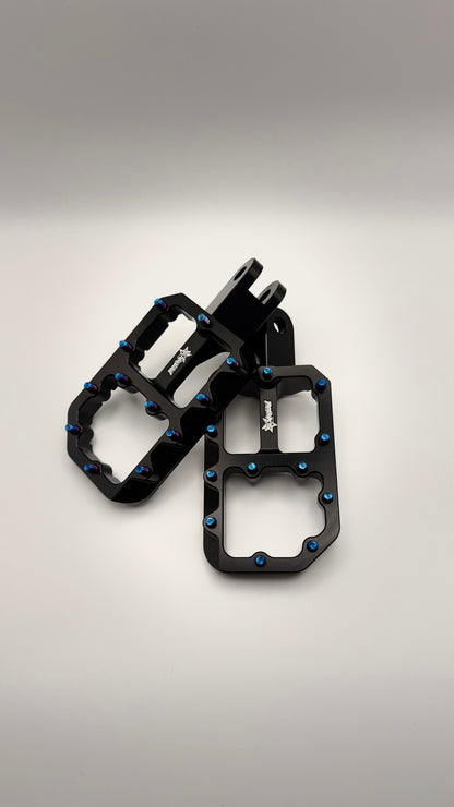 Razor Wide Style Pegs - Motowatts