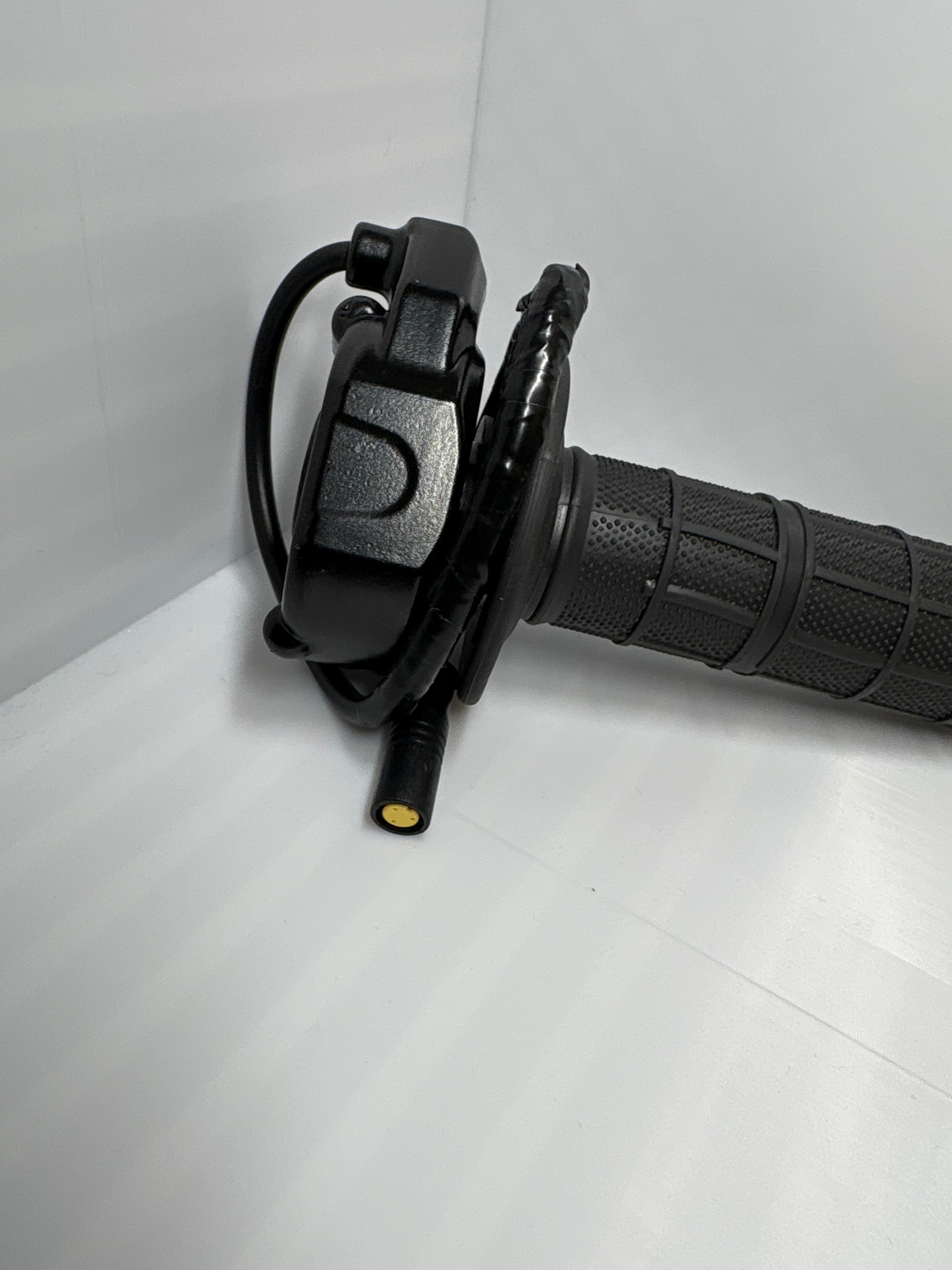 Plug and play Surron Throttle