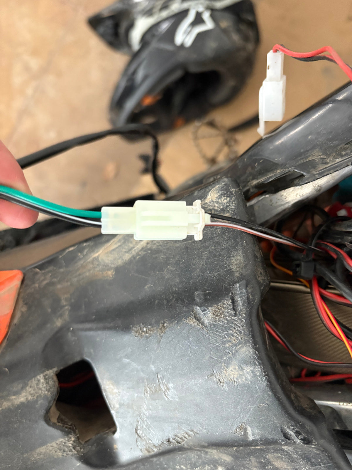Fardriver plug-and-play reverse button – view 4