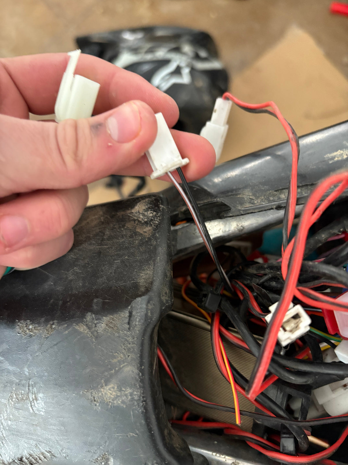 Fardriver plug-and-play reverse button – view 5